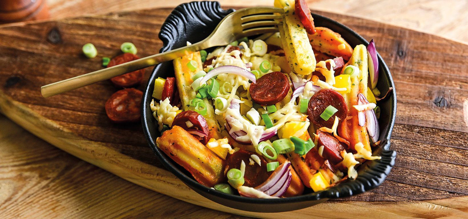 Aviko Wavy Blends Garlic & Herbs s chorizom u šarenom pečenju 